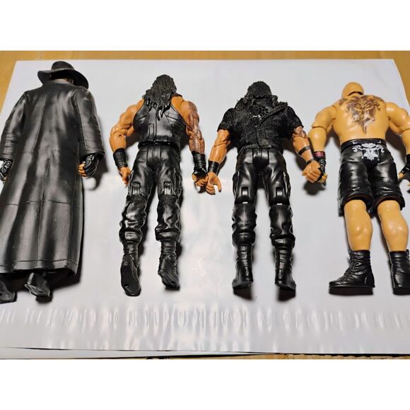 Lot of 4 WWF/WWE Wrestling Figures Roman Reigns Brock Lesnar Undertaker & More - Picture 4 of 12